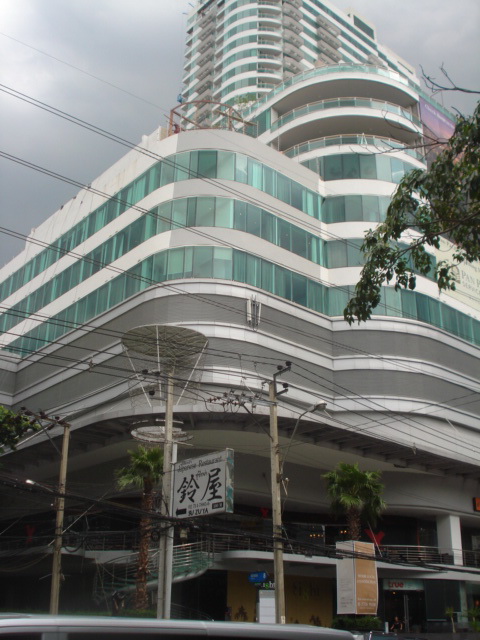 The 8th Thonglor